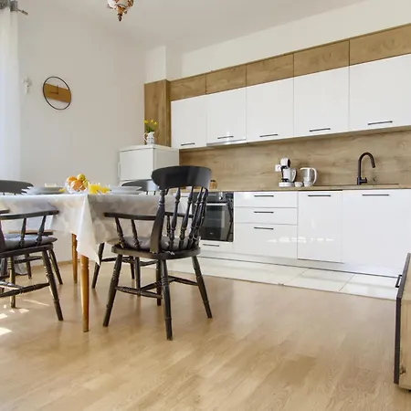 Sea Tonka Apartament *